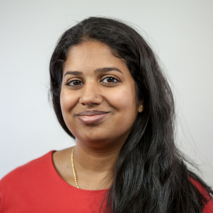 Sandhya Raman photo